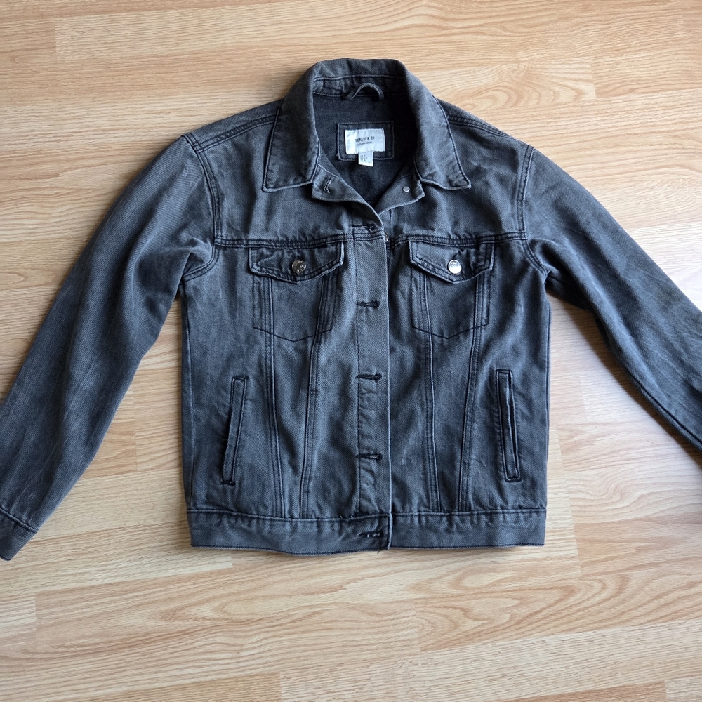 FOREVER 21 Classic Gray Denim Jacket